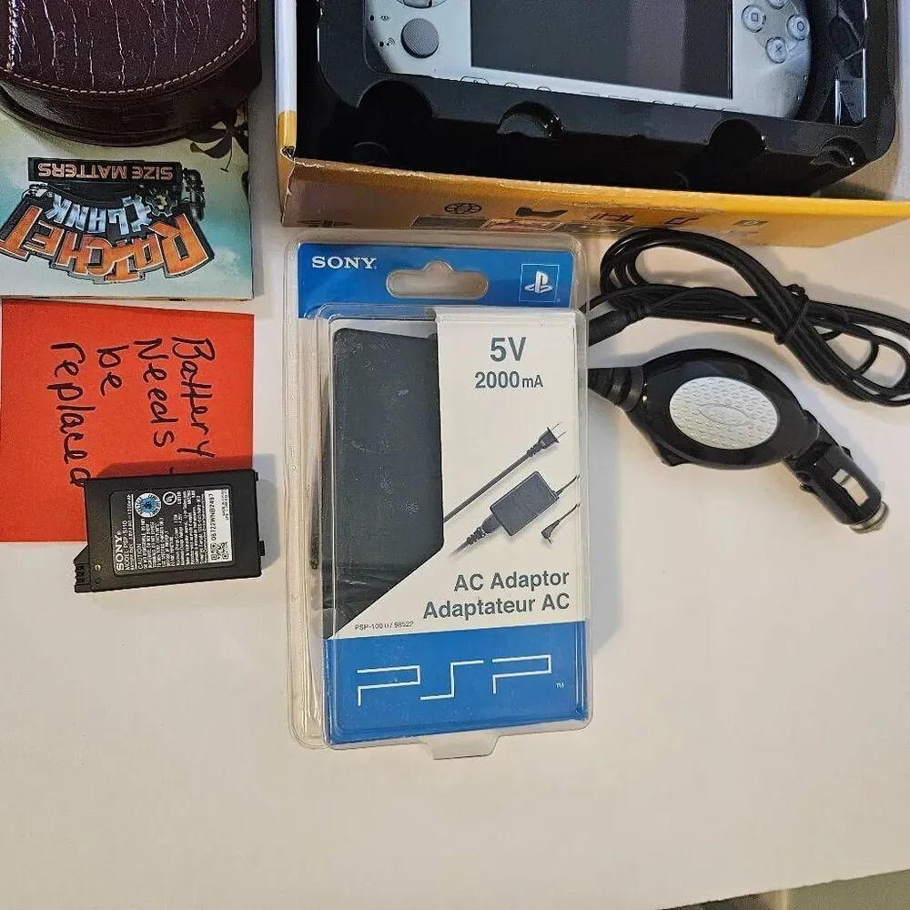 Bundle Sony PSP 3000 Ratchet & Clank Limited Edition.